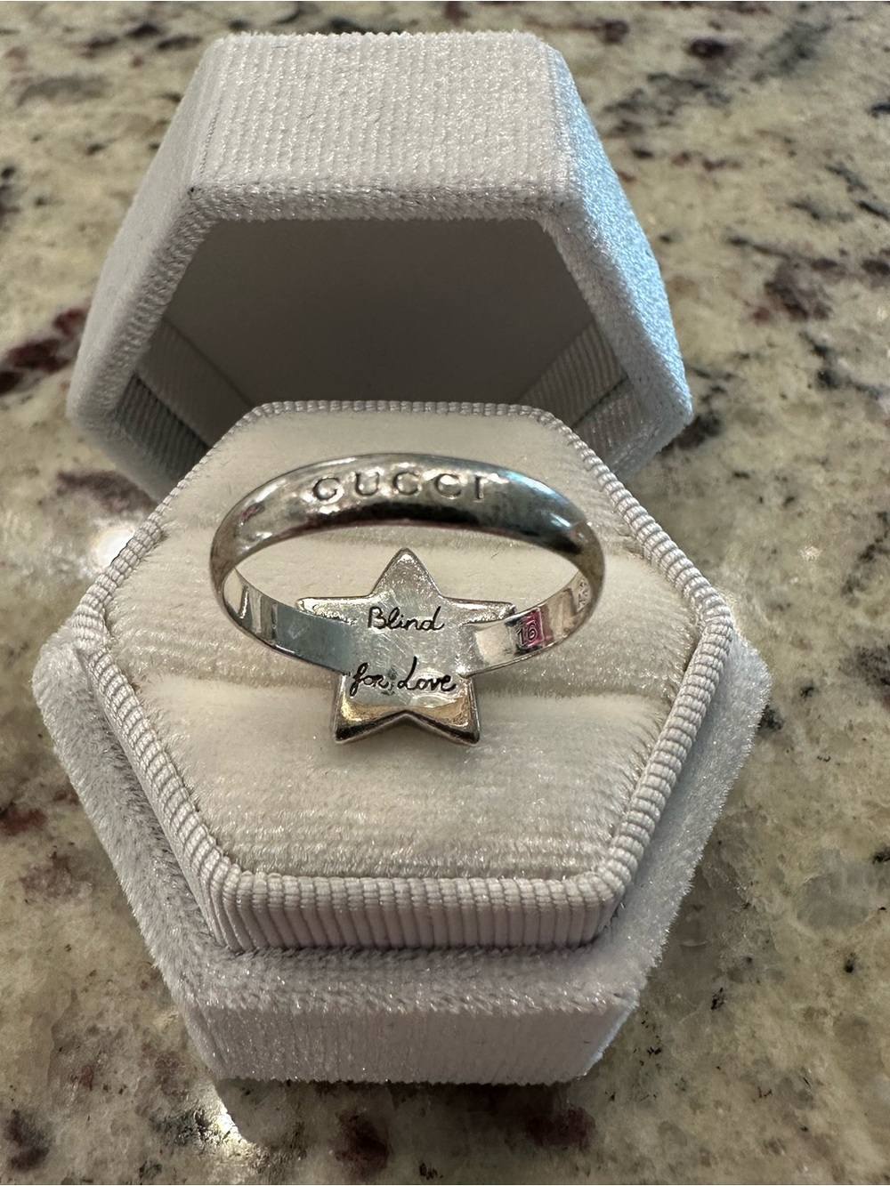 Gucci Sterling Silver Blind For Love Star Cat Ring - Picture 6 of 9